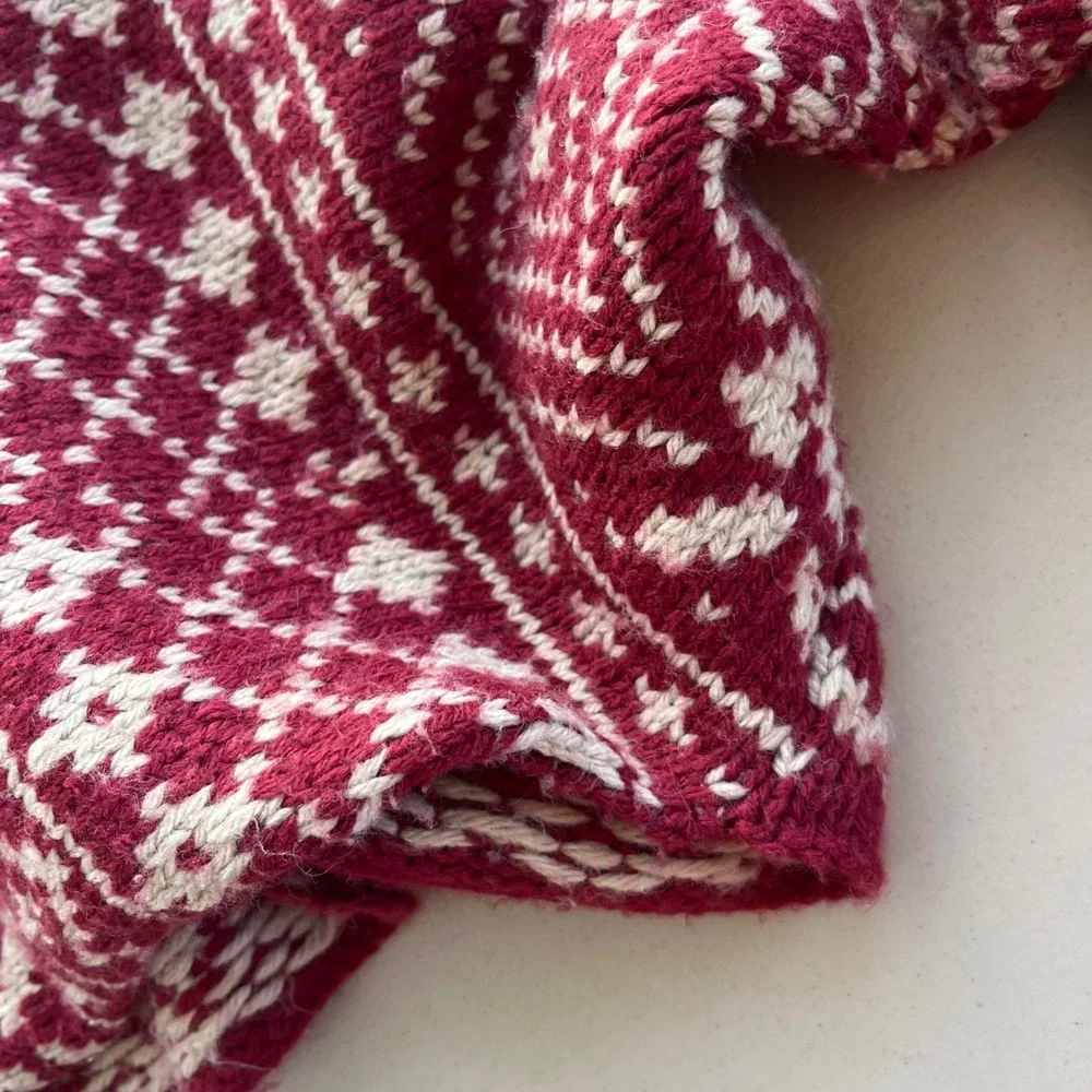 Cabi M Red White Fair Isle Wool Blend Pin Closure Knit Wrap Nordic Shrug Sweater